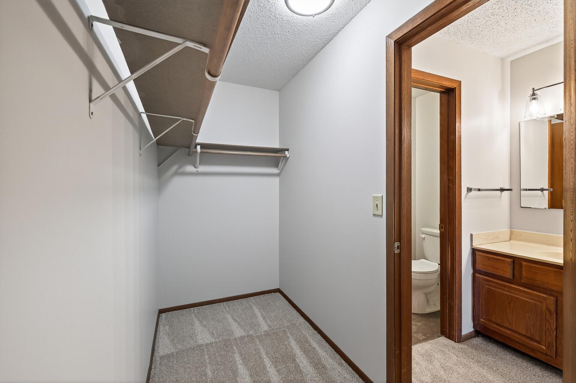 10441 Greenbrier Road, Unit 222 Minnetonka, MN 55305 - Photo 15 of 24