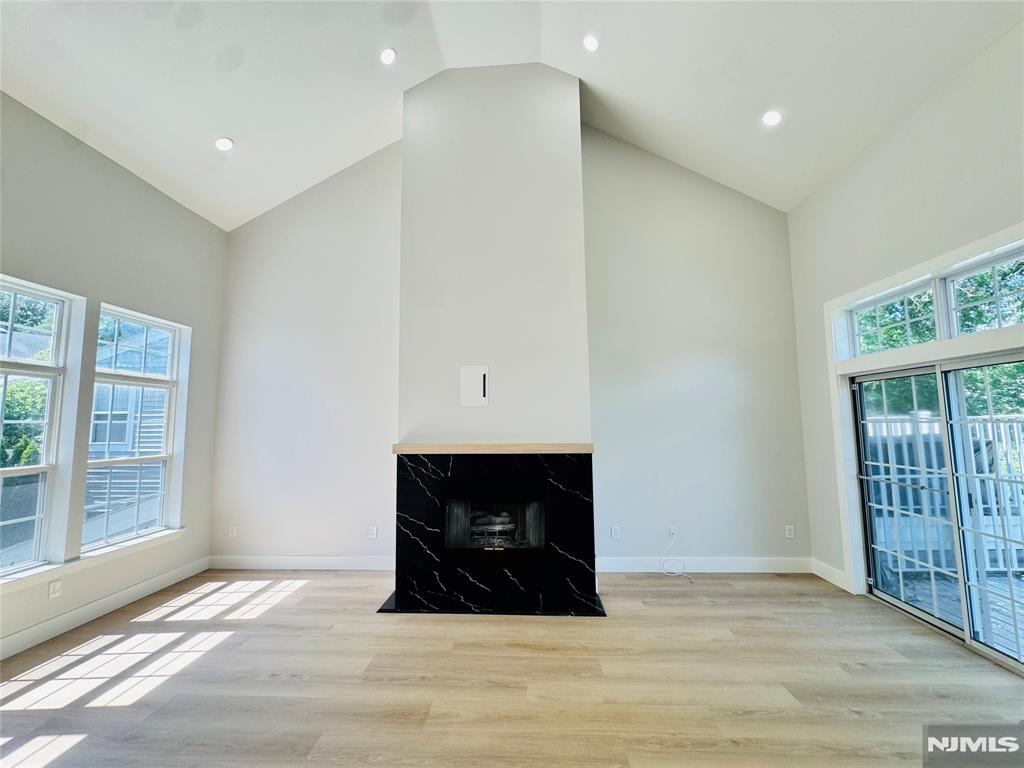 1499 Cornwall Road Mahwah, NJ 07430 - Photo 3 of 25