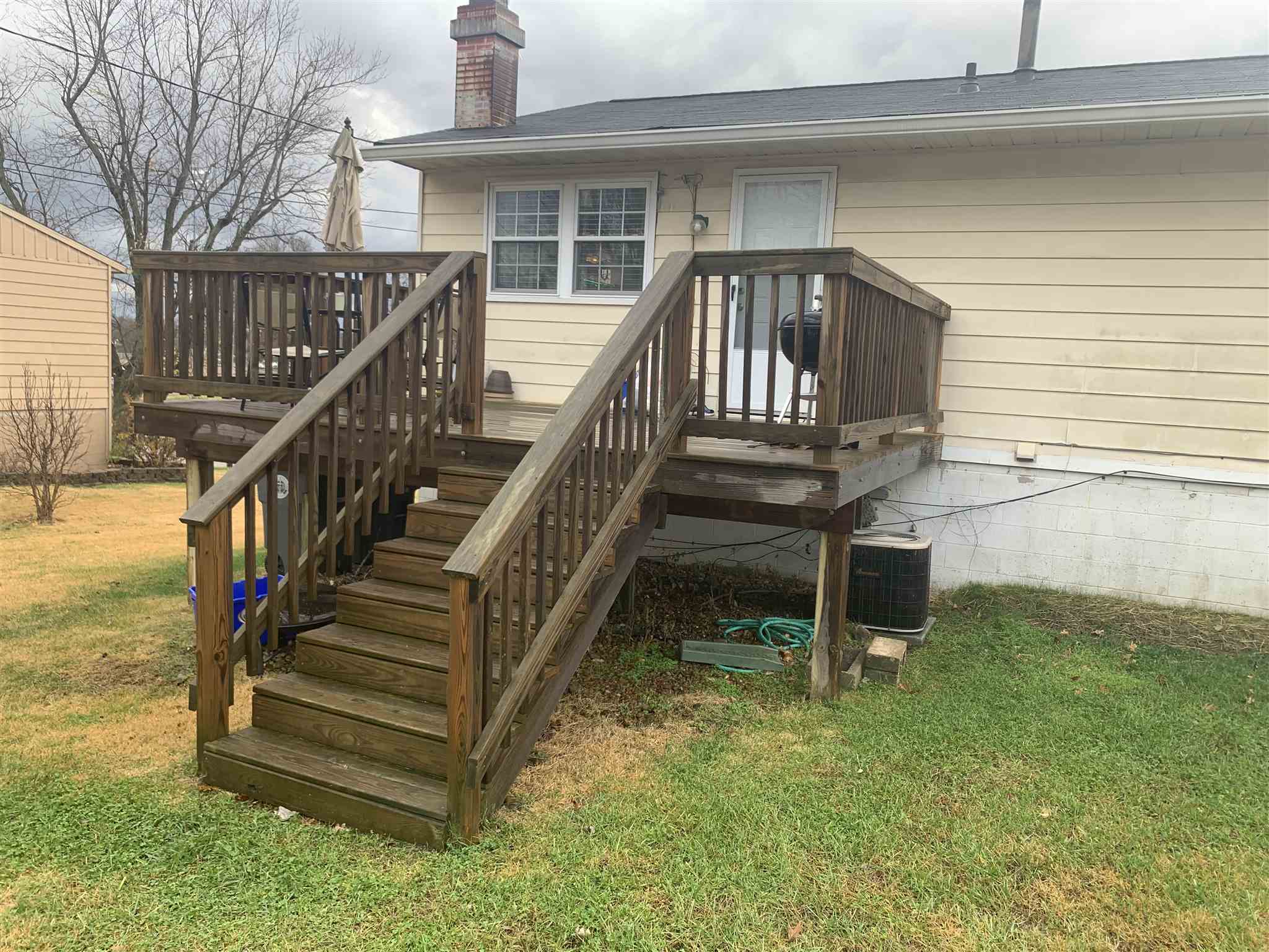 1159 Old Post Road Evansville, IN 47710 - Photo 2 of 24 Gallery Image 2