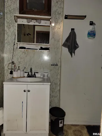 $89,900 | 110 West Monroe Street, Anna, IL 62906