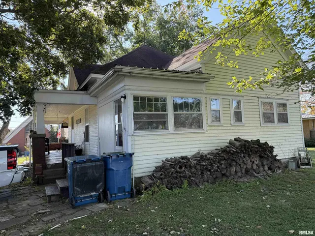 $89,900 | 110 West Monroe Street, Anna, IL 62906