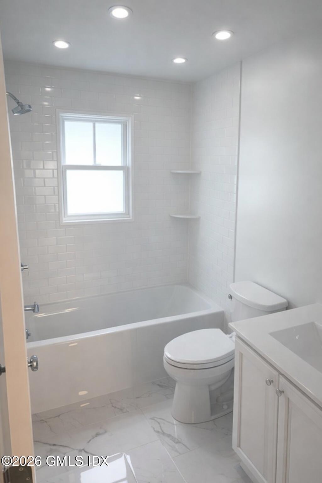 89 West View Street, Unit 2 Greenwich, CT 06830 - Photo 9 of 19 89 View St bathroom