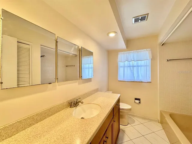 $2,600 | 2060 Attache Court, Clearwater, FL 33764