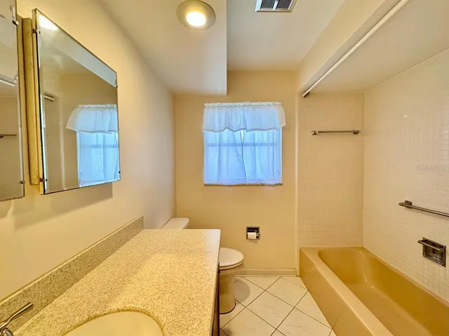 $2,600 | 2060 Attache Court, Clearwater, FL 33764