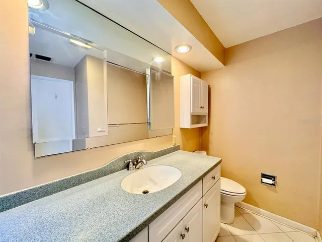 $2,600 | 2060 Attache Court, Clearwater, FL 33764