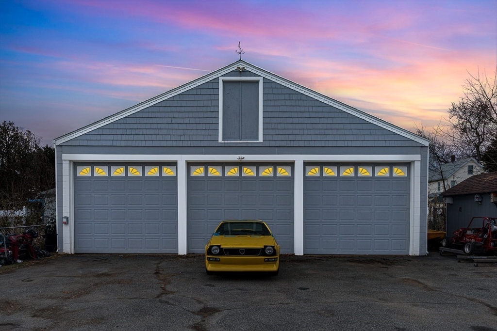 9 Thayer Street Framingham, MA 01702 - Photo 2 of 14