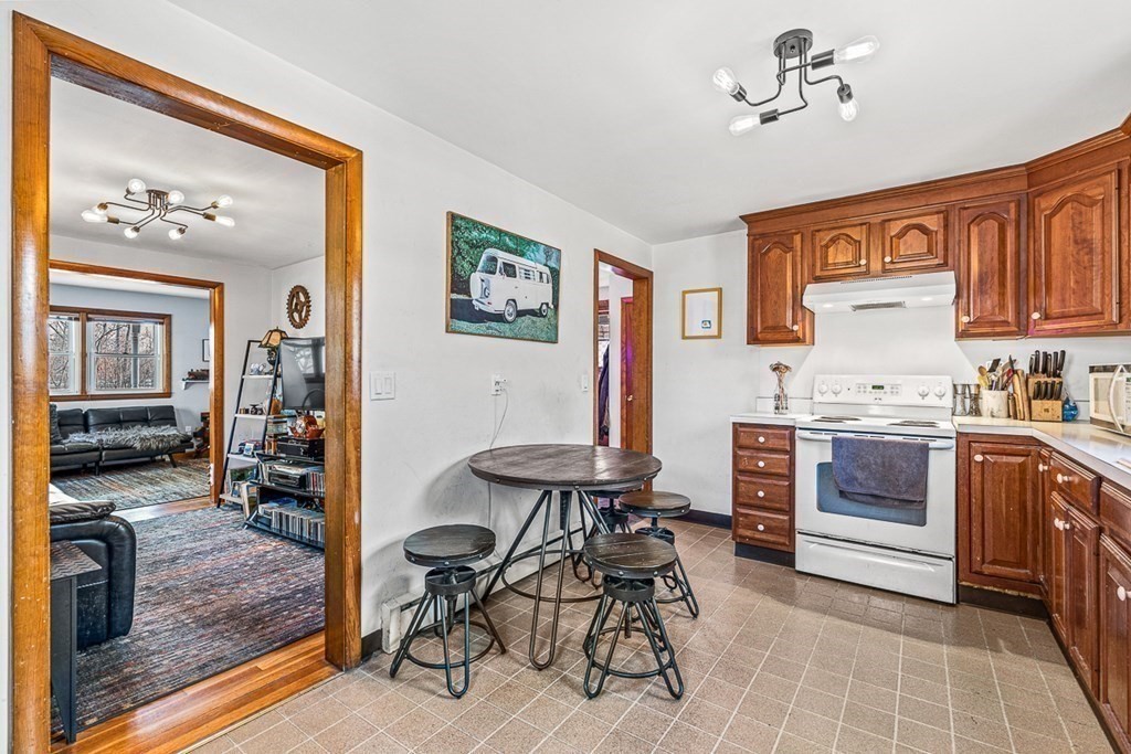 9 Thayer Street Framingham, MA 01702 - Photo 5 of 14