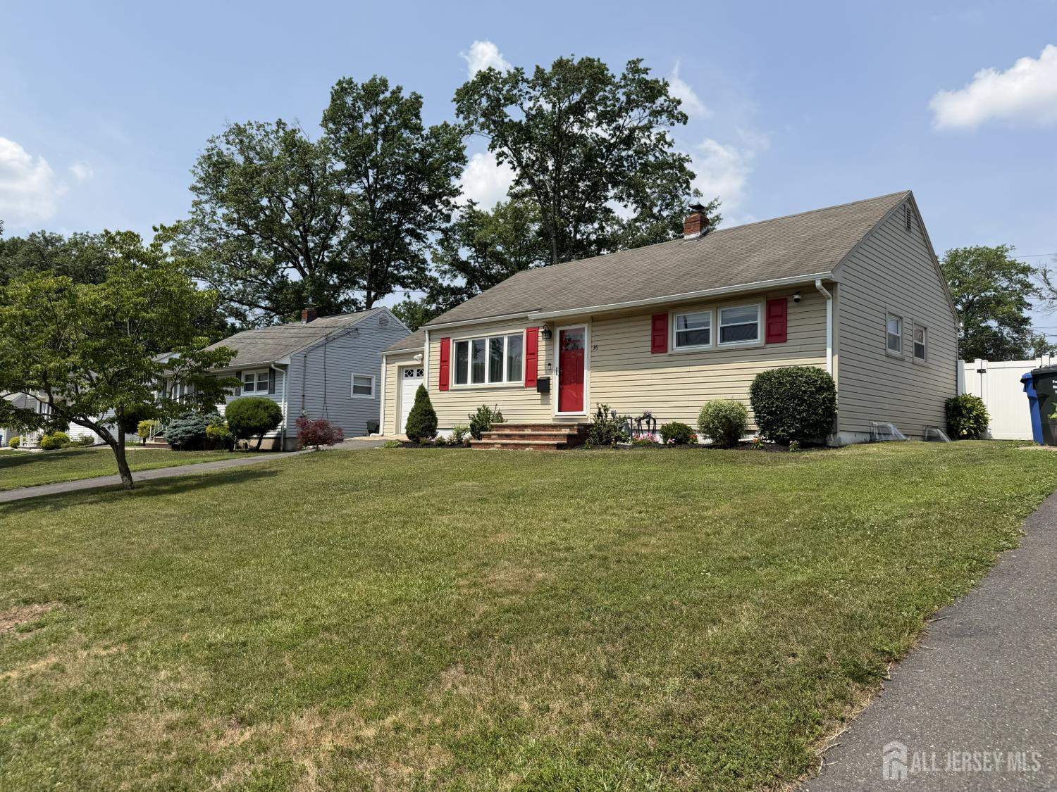 36 Maplewood Avenue Colonia, NJ 07067 - Photo 2 of 30