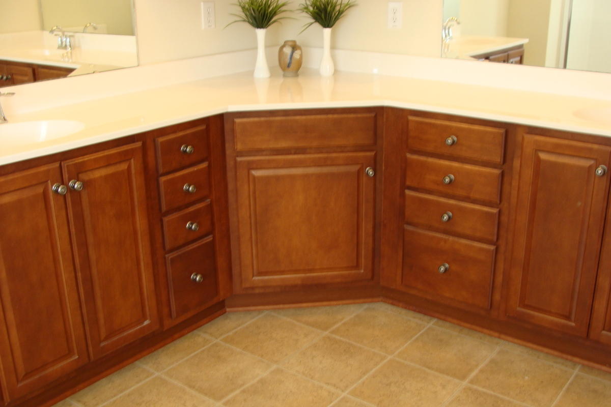 1642 Indaba Way Charleston, SC 29414 - Photo 31 of 55 Master bath cabinetry
