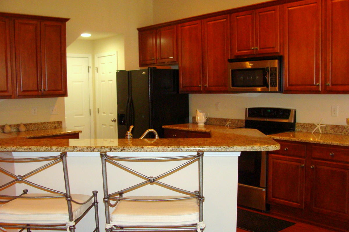 1642 Indaba Way Charleston, SC 29414 - Photo 7 of 55 Super kitchen