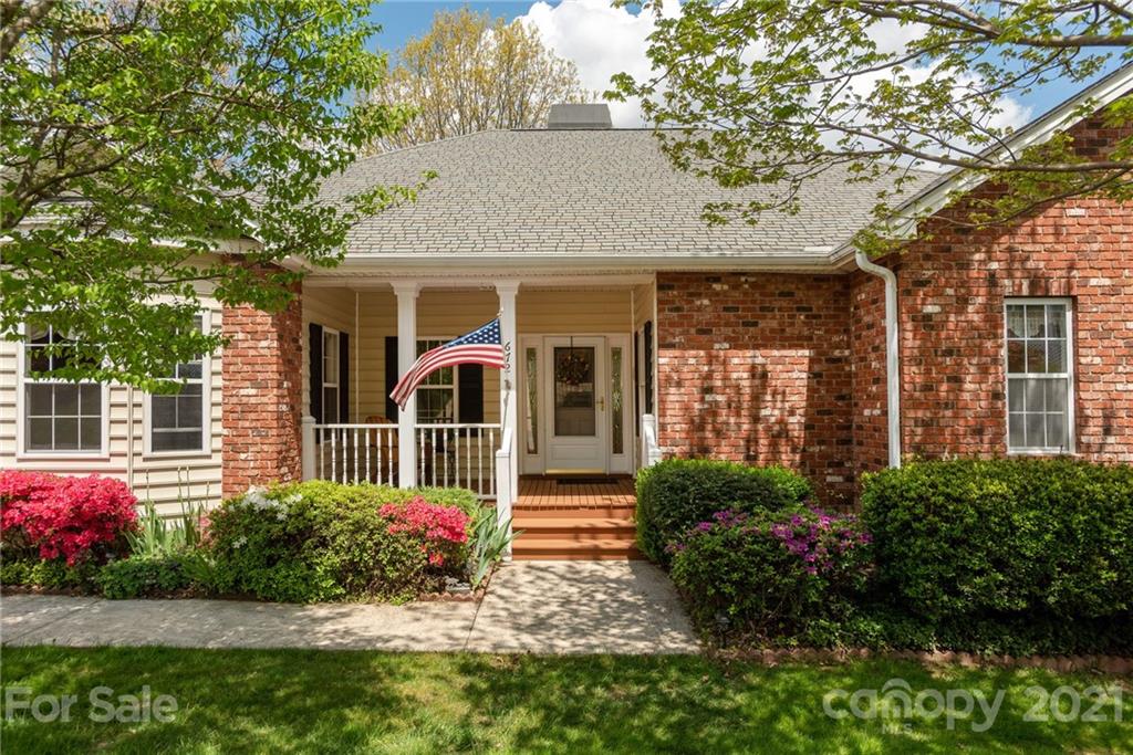 672 High Quarry Road Hendersonville, NC 28791 - Photo 1 of 36 Gallery Image 1