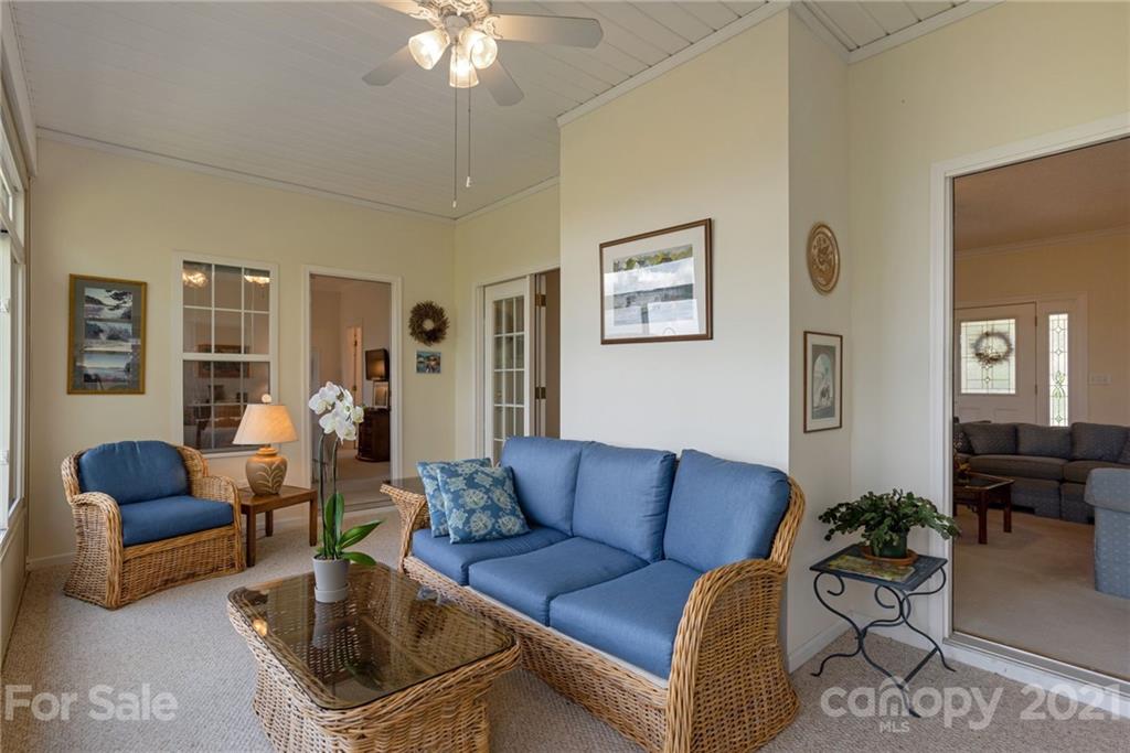 672 High Quarry Road Hendersonville, NC 28791 - Photo 14 of 36 Gallery Image 14