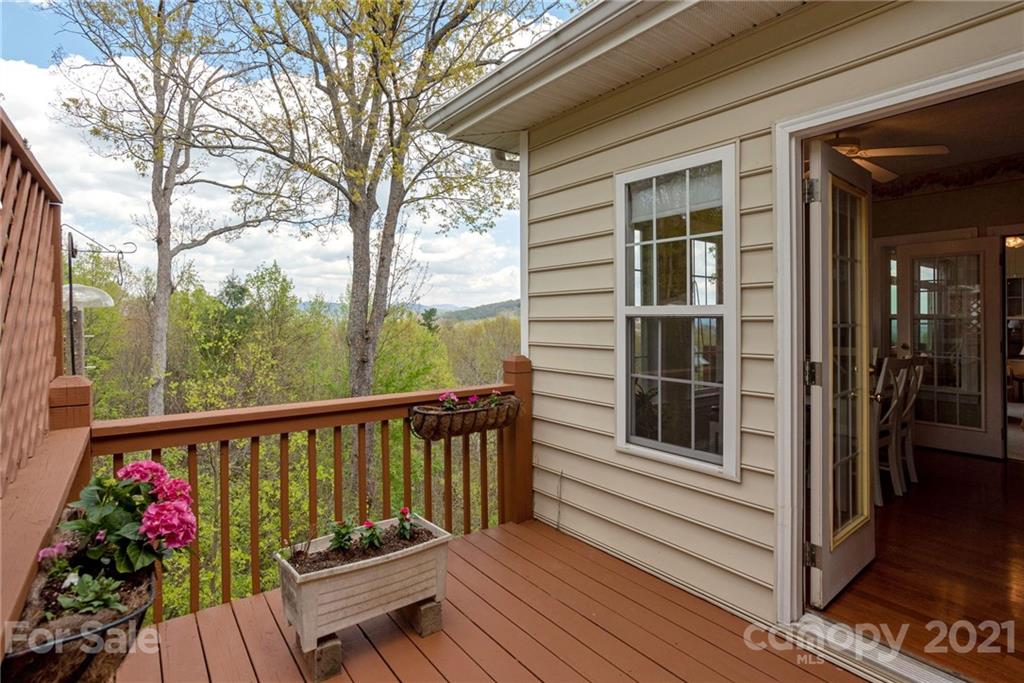 672 High Quarry Road Hendersonville, NC 28791 - Photo 22 of 36 Gallery Image 22