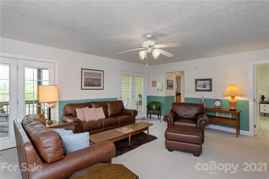 672 High Quarry Road Hendersonville, NC 28791 - Photo 33 of 36 Gallery Image 33