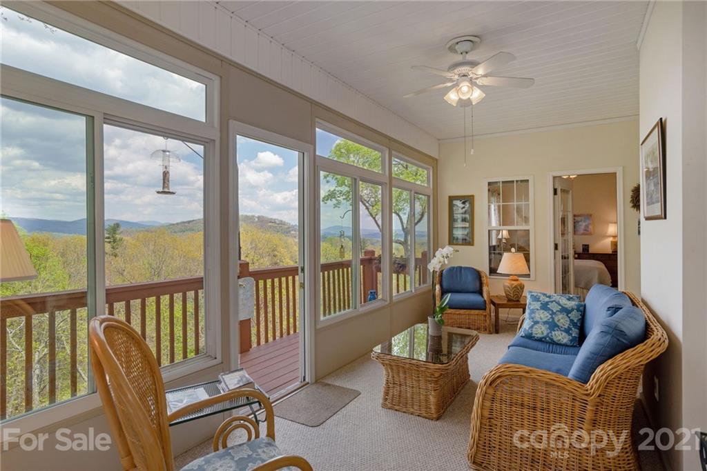 672 High Quarry Road Hendersonville, NC 28791 - Photo 9 of 36 Gallery Image 9