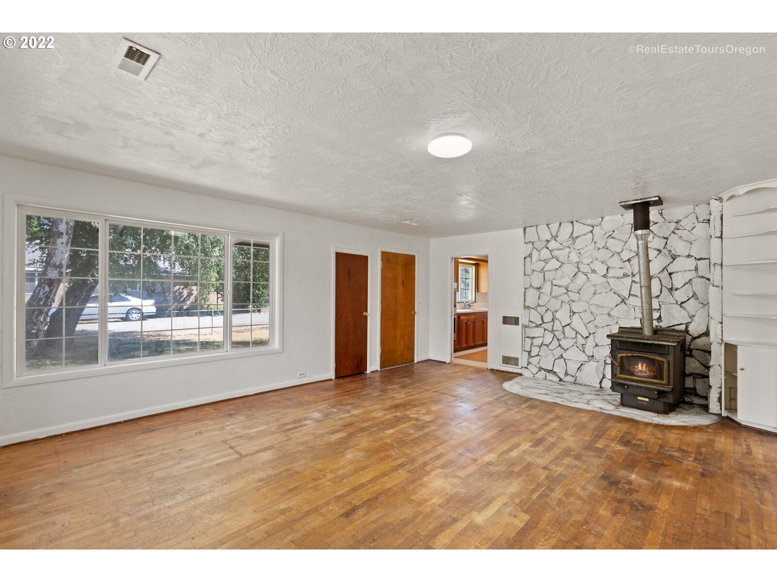 32461 South Krupicka Way Molalla, OR 97038 - Photo 7 of 32 Gallery Image 7