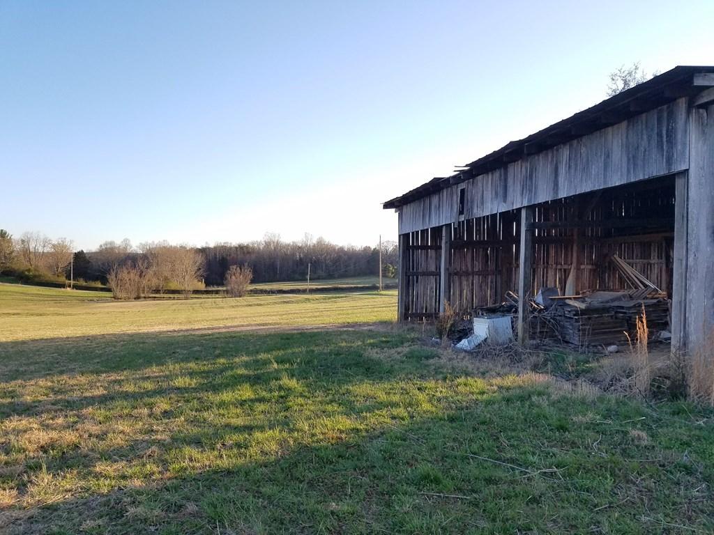 Hodges Bridge Road Doyle, TN 38559 - Photo 5 of 32 Barn