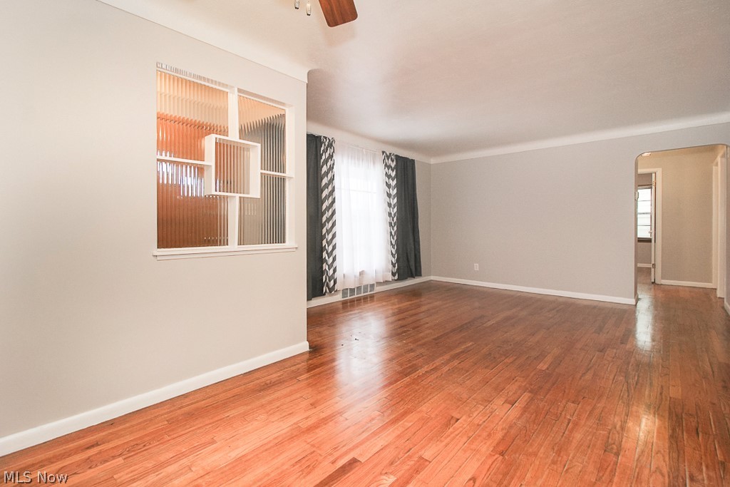 4012 Verona Road Cleveland, OH 44121 - Photo 9 of 35