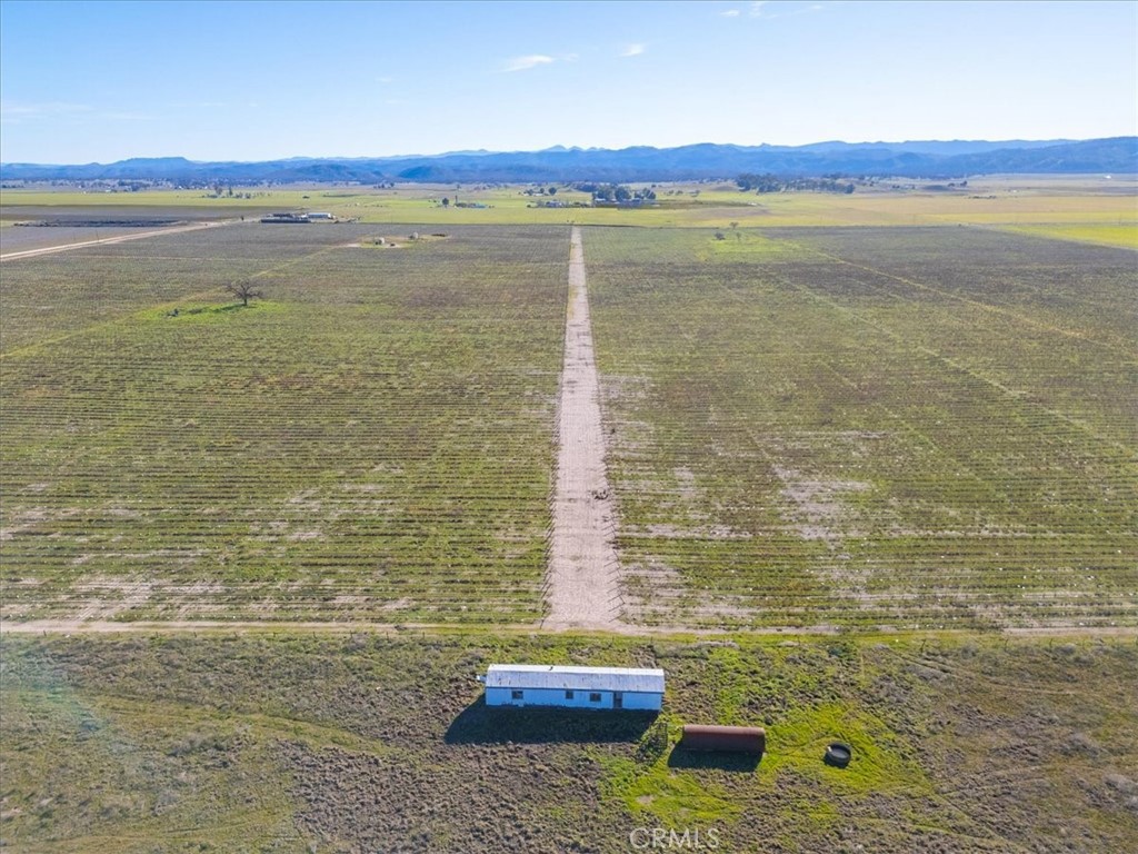 48655 Lockwood-Jolon Road Lockwood, CA 93932 - Photo 33 of 70 a view of ocean with a lake
