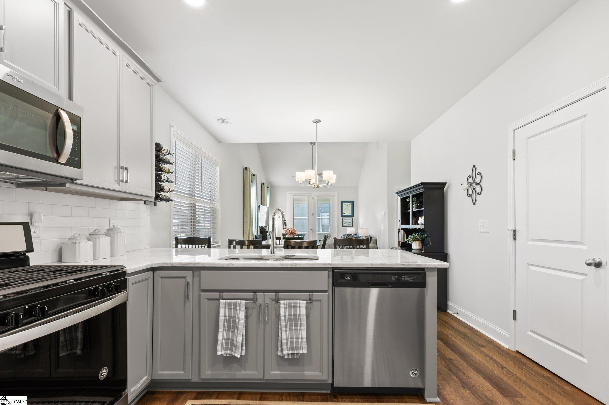 120 Turfway Drive Greer, SC 29651 - Photo 7 of 34