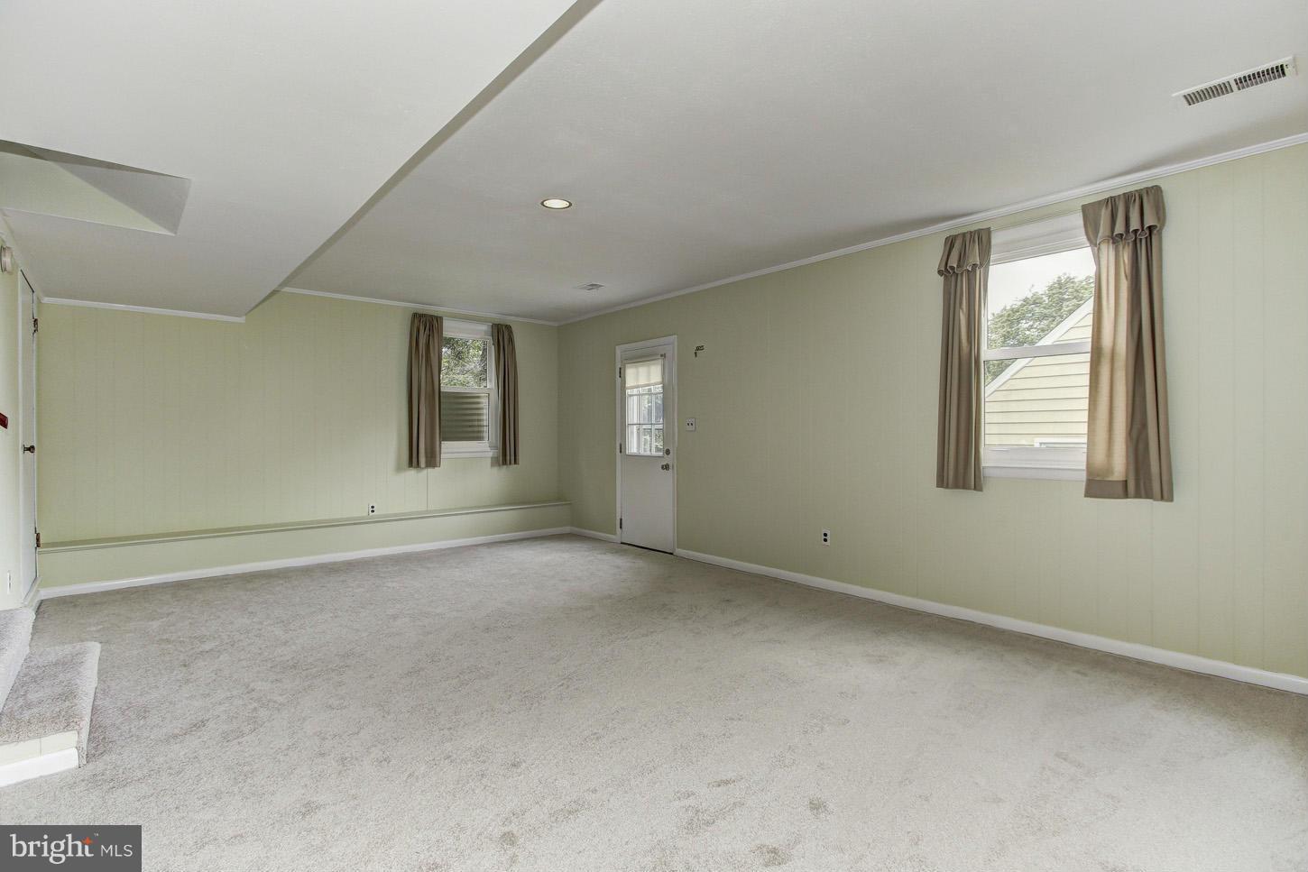 10517 Samona Road Cockeysville, MD 21030 - Photo 16 of 22 Family Room