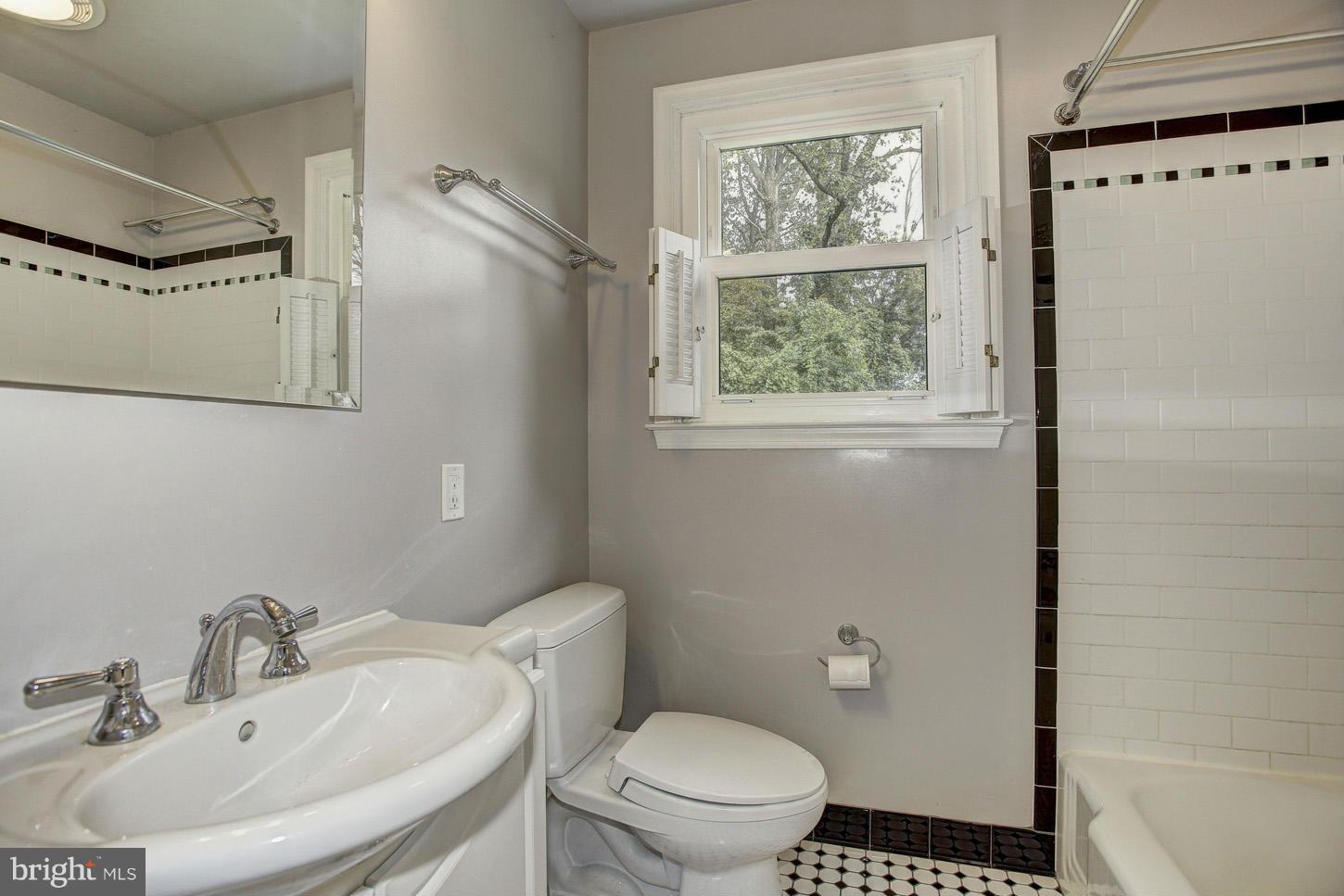 10517 Samona Road Cockeysville, MD 21030 - Photo 10 of 22 Full Bath