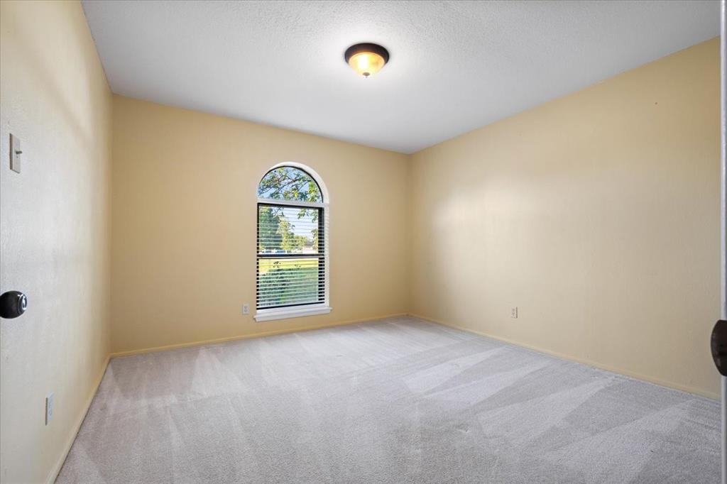 105 Riverside Drive Mineral Wells, TX 76067 - Photo 20 of 40 Bedroom #2