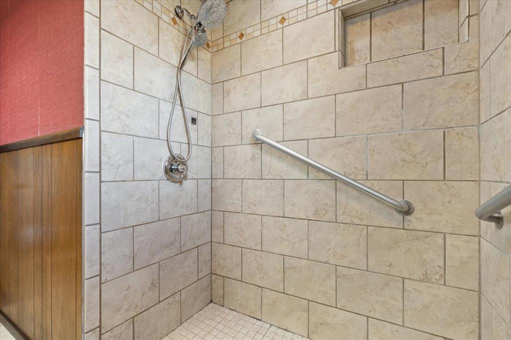 105 Riverside Drive Mineral Wells, TX 76067 - Photo 23 of 40