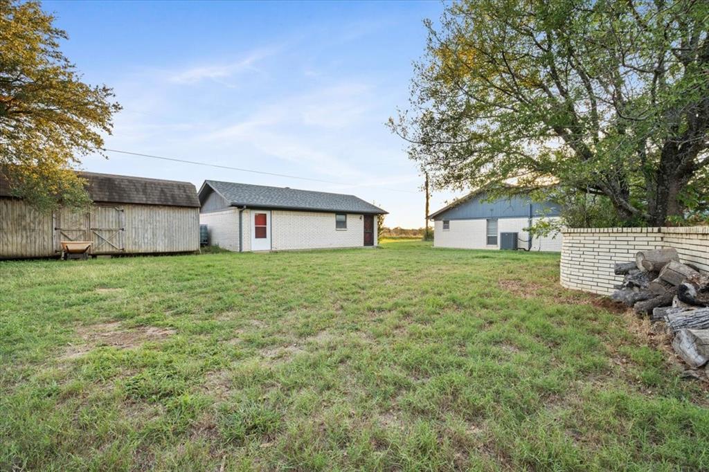 105 Riverside Drive Mineral Wells, TX 76067 - Photo 31 of 40