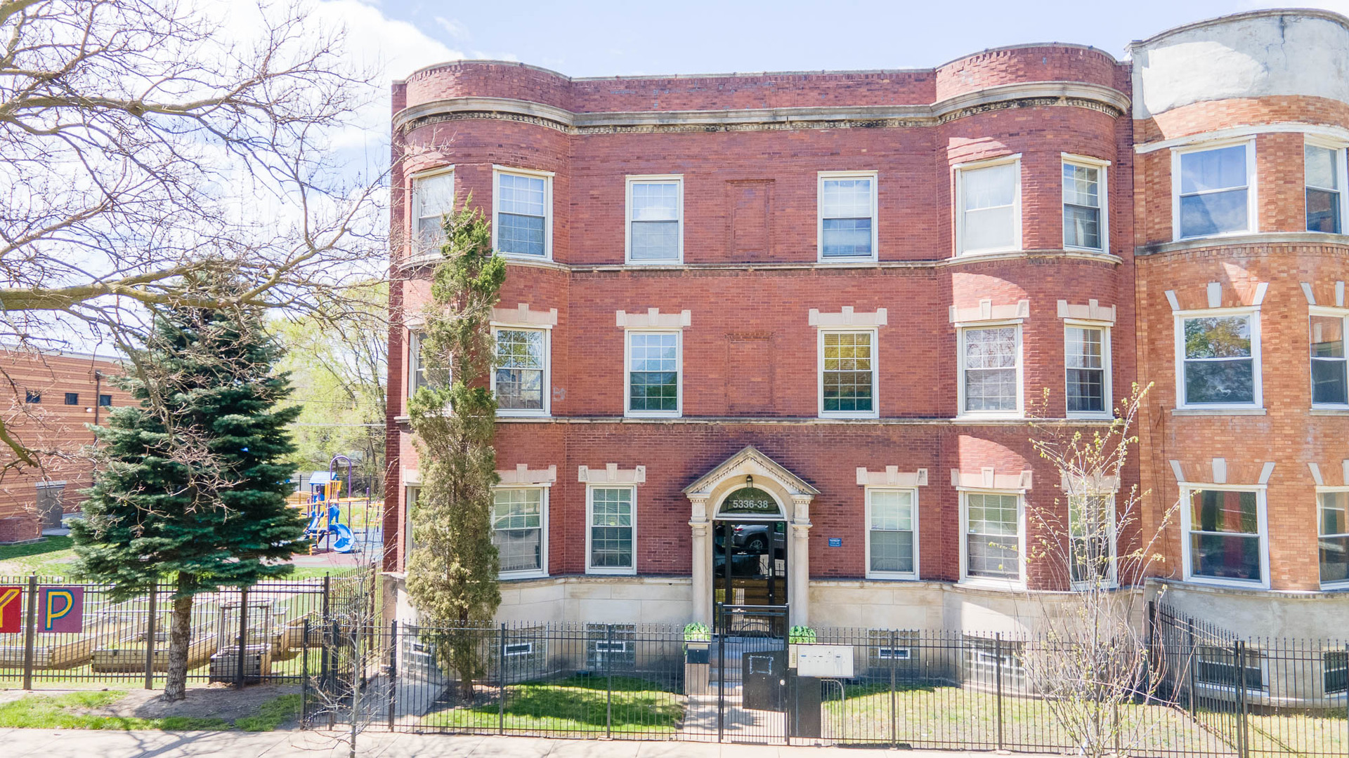 5336 South Prairie Ave Unit 1N  