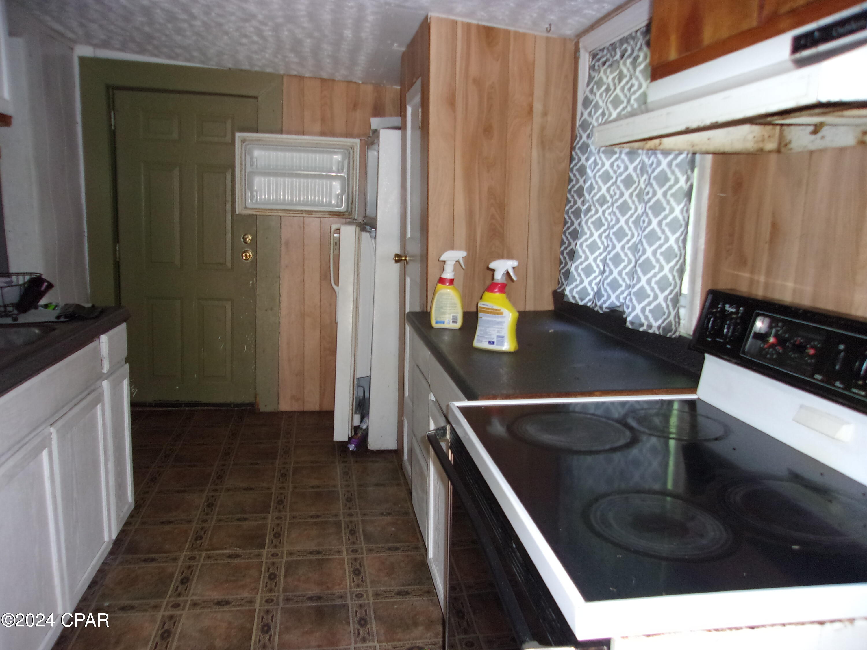 1335 Kay Avenue Chipley, FL 32428 - Photo 9 of 18 Gallery Image 9