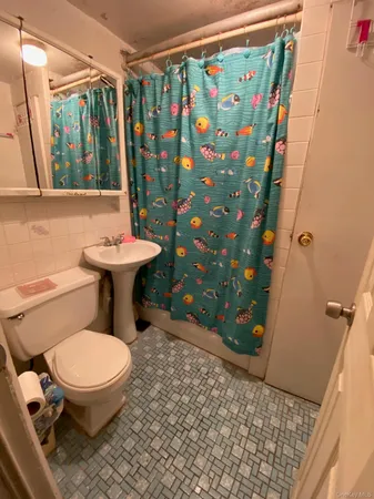 $900,000 | 1126 Ward Avenue | Soundview-Bruckner