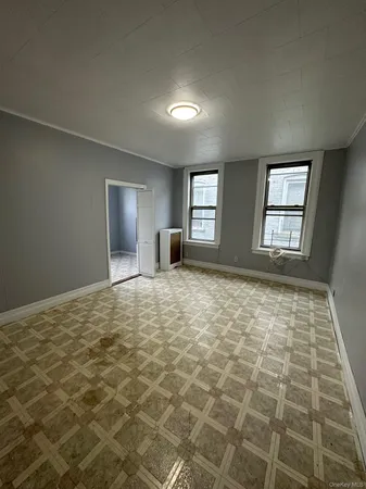 $900,000 | 1126 Ward Avenue | Soundview-Bruckner