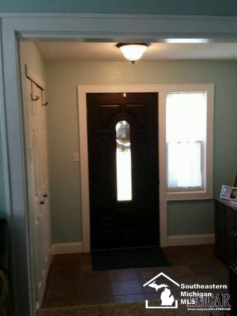 6635 Summerfield Road Temperance, MI 48182 - Photo 10 of 15 21305730-9.JPG