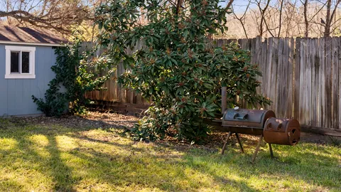 $2,395 | 1618 Chippeway Lane, Austin, TX 78745