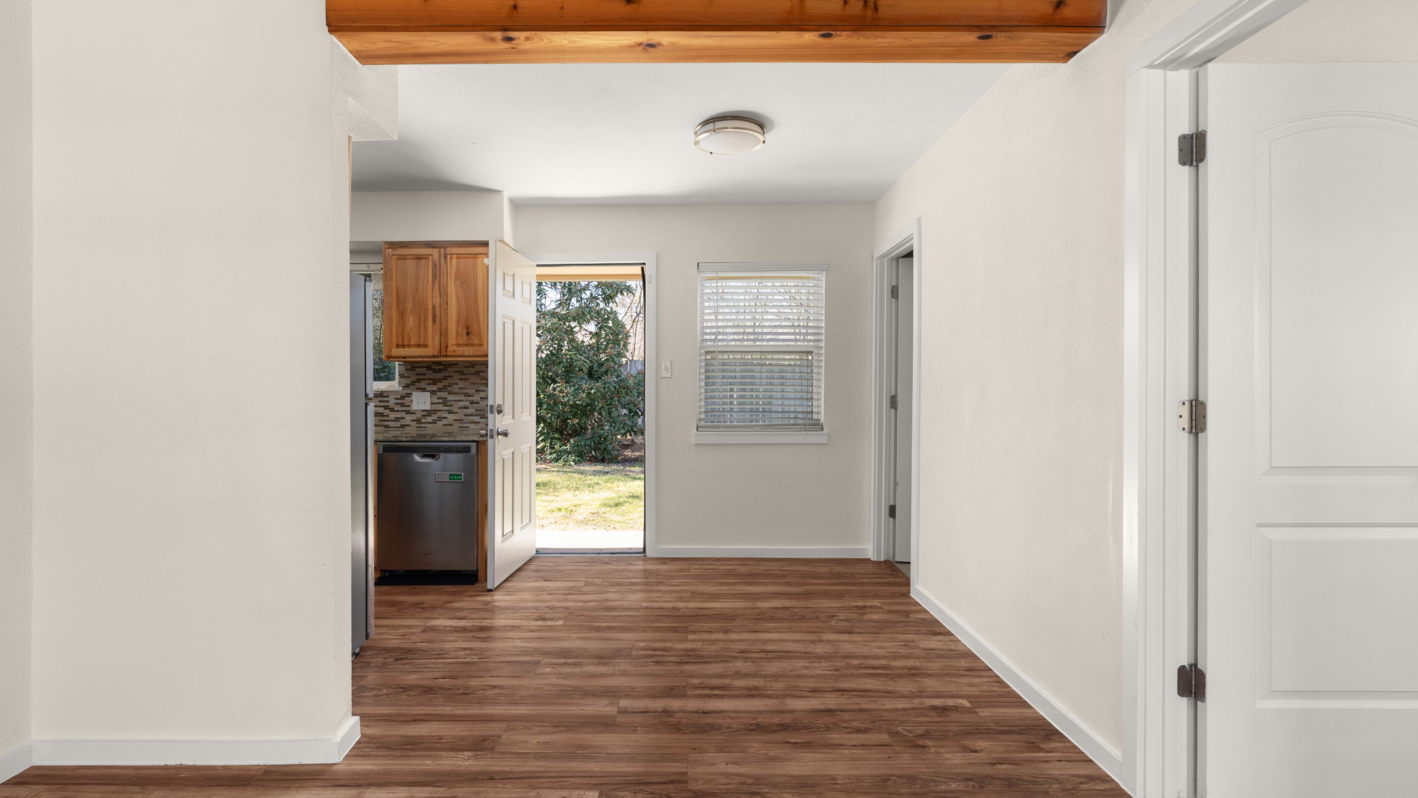 1618 Chippeway Lane Austin, TX 78745 - Photo 6 of 39 Breakfast and dining area. Window, facing backyard and kitchen area