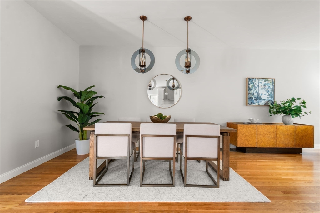 38 Tanglewood Road, Unit 38 Newton, MA 02459 - Photo 10 of 27 Gallery Image 10