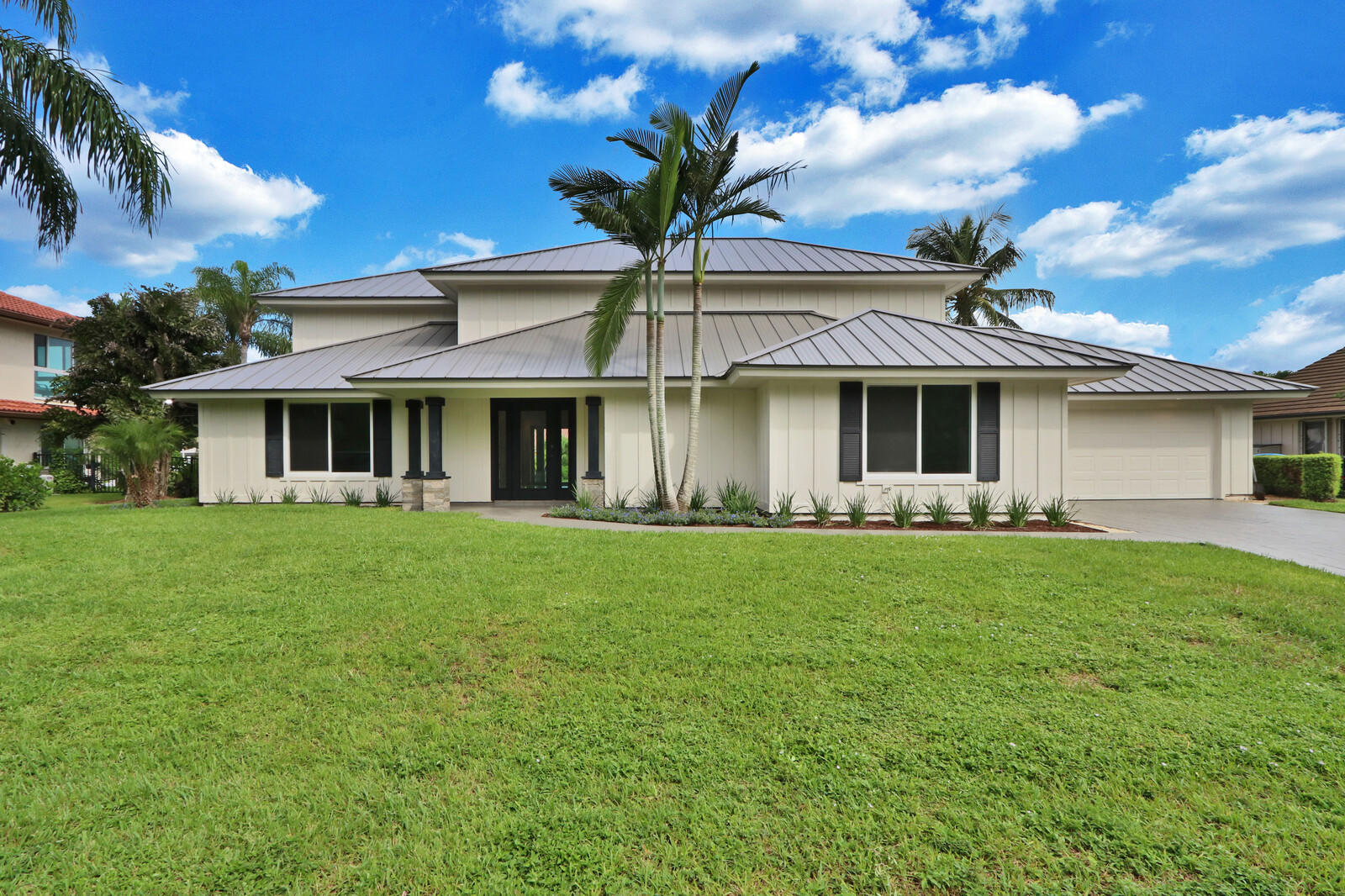 9079 Southeast Hawksbill Way Hobe Sound, FL 33455 - Photo 3 of 63 02_Image_2_mls