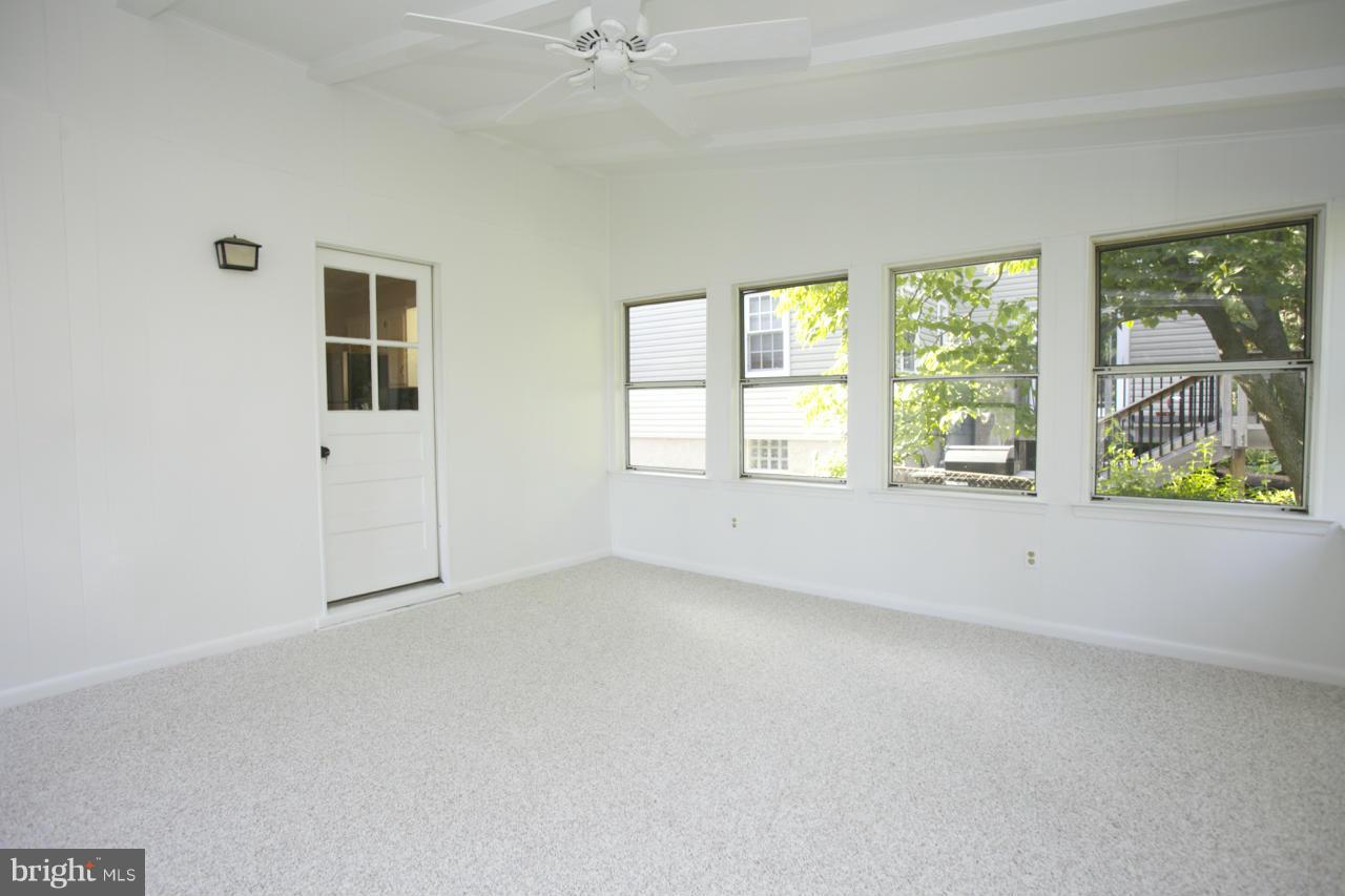 6503 Old Orchard Road Baltimore, MD 21239 - Photo 12 of 26 3 Season Room w/New Berber
