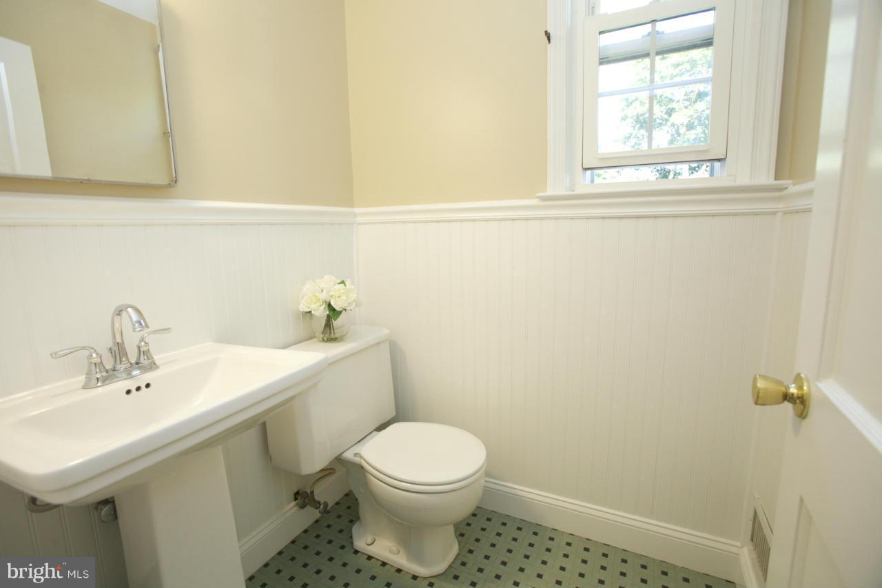 6503 Old Orchard Road Baltimore, MD 21239 - Photo 21 of 26 Updated Bath- Second Level