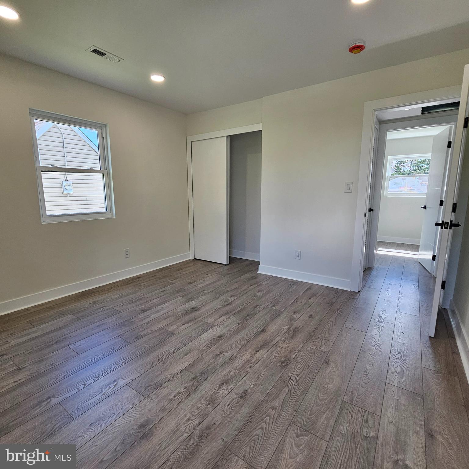 9215 Andover Road Philadelphia, PA 19114 - Photo 19 of 28