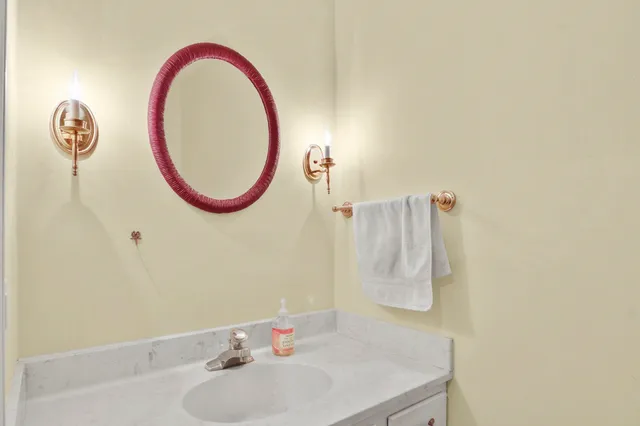 $375,000 | 9 Winterberry Trail, Madison, WI 53717