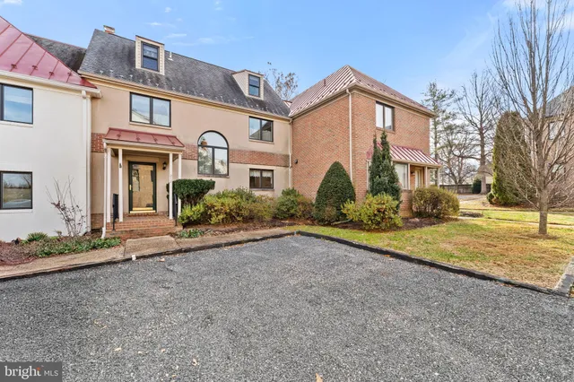 $695,000 | 212 East Marshall Street, Middleburg, VA 20117