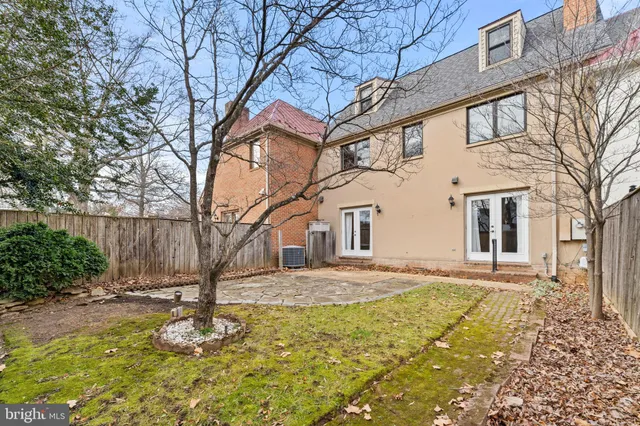 $695,000 | 212 East Marshall Street, Middleburg, VA 20117