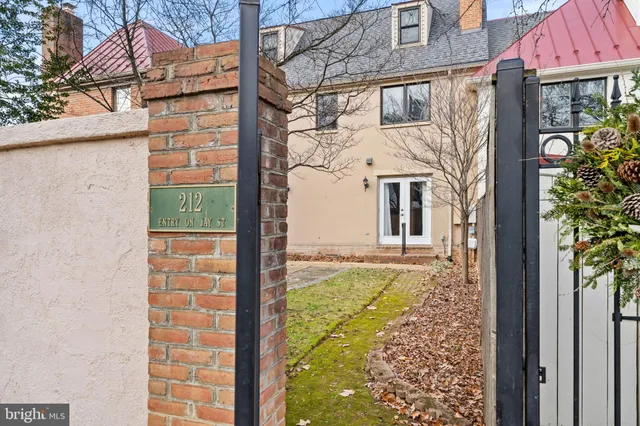 $695,000 | 212 East Marshall Street, Middleburg, VA 20117