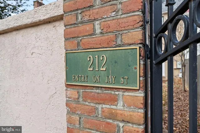 $695,000 | 212 East Marshall Street, Middleburg, VA 20117