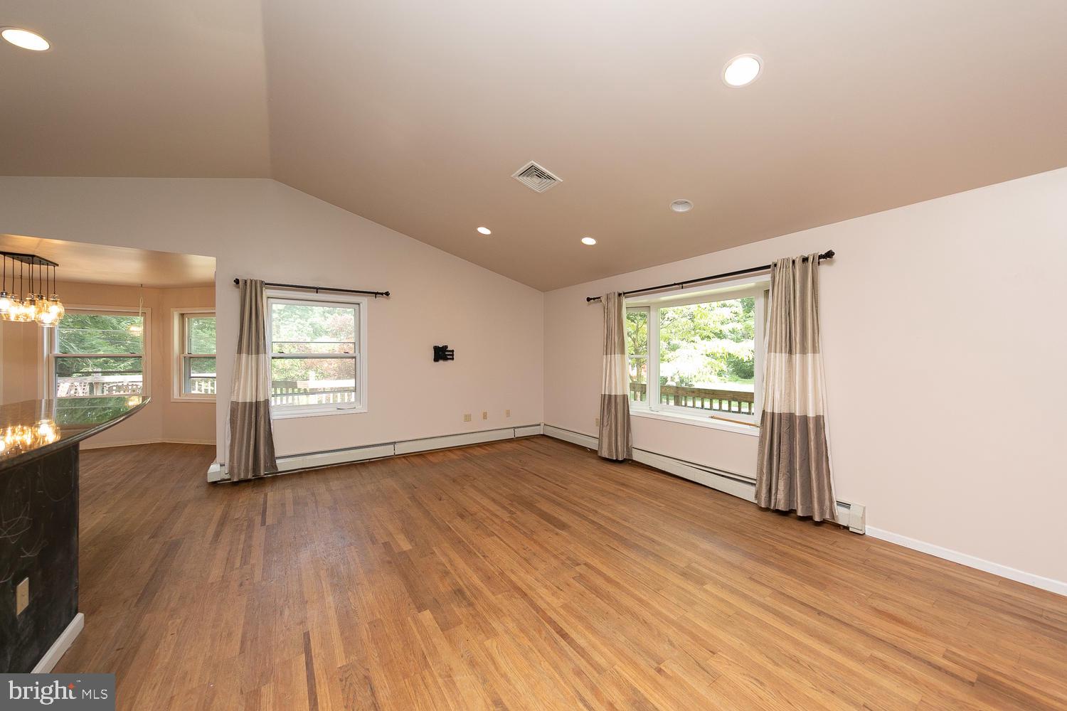 2992 Sycamore Road Huntingdon Valley, PA 19006 - Photo 2 of 26 Living Room