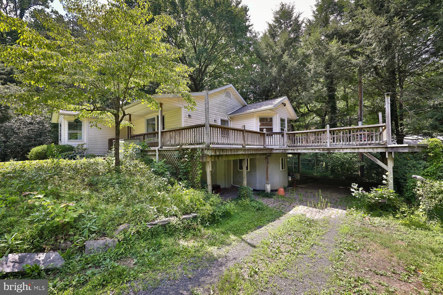 2992 Sycamore Road Huntingdon Valley, PA 19006 - Photo 17 of 26 View