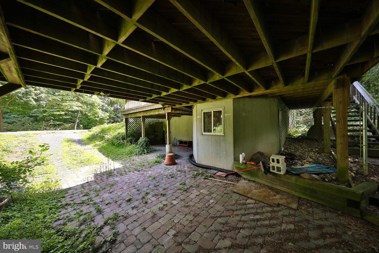 2992 Sycamore Road Huntingdon Valley, PA 19006 - Photo 25 of 26 Apartment parking
