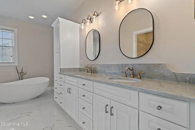 $739,900 | 191 South Middleton Drive Northwest, Calabash, NC 28467